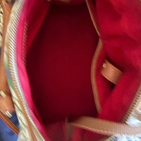 Dooney & Bouke coated Cotton floral printed Satchel in pre-owned condition. - Picture 12 of 12